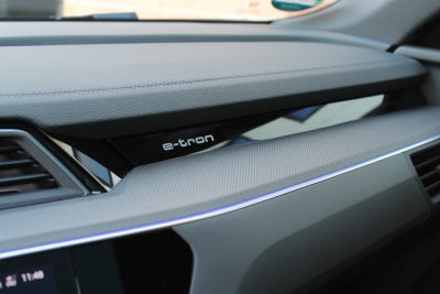 Audi e-tron Black Edition S-line quattro