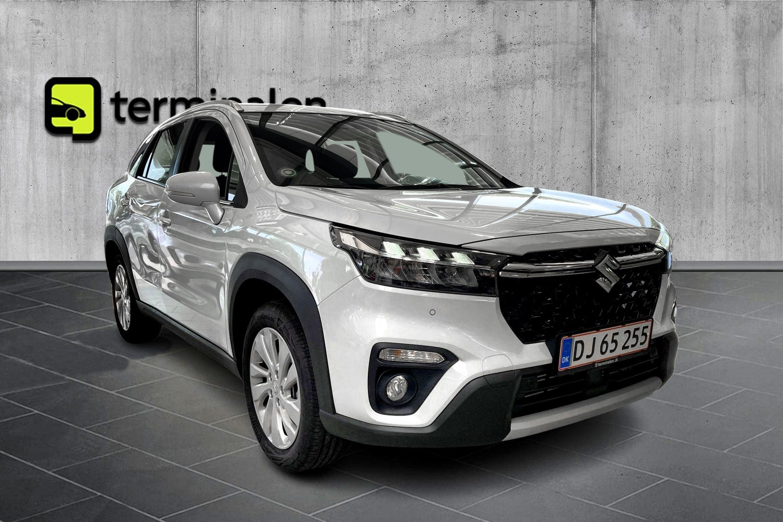 Suzuki S-Cross Hybrid Active Suzuki S-Cross Hybrid Active