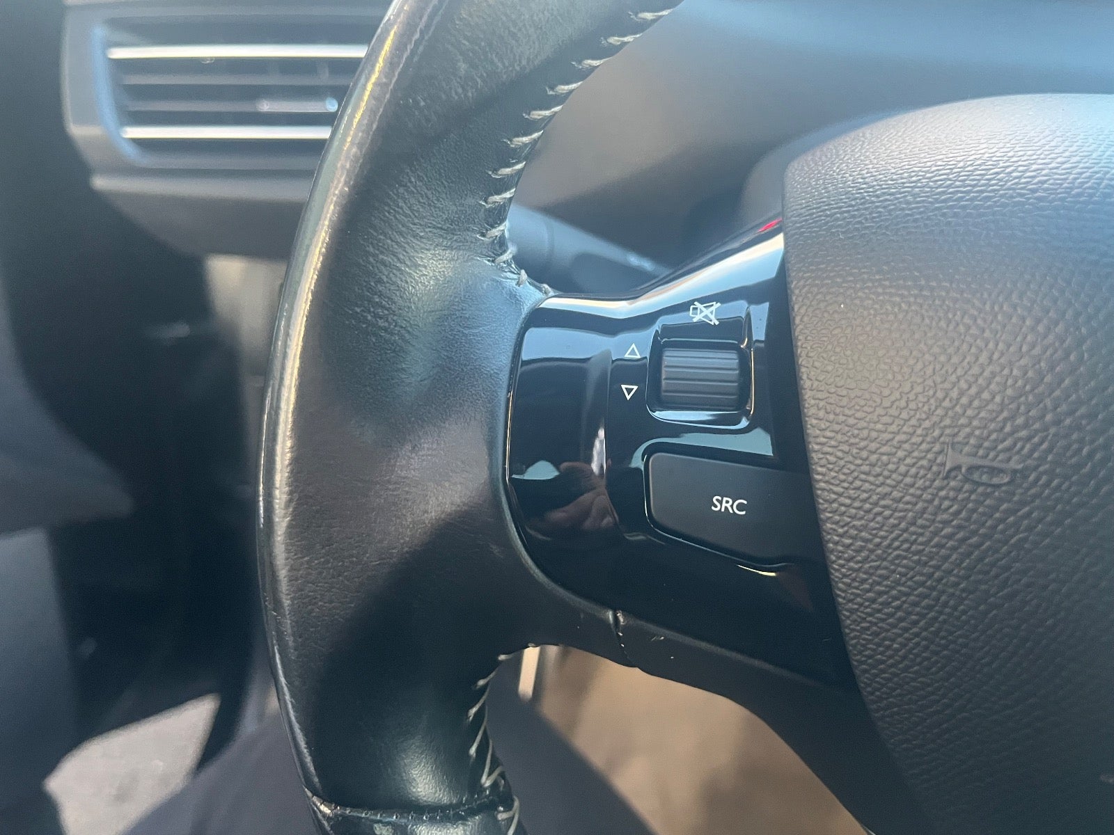 Billede af Peugeot 308 1,6 BlueHDi 120 Allure Sky