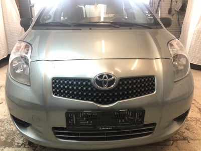 Toyota Yaris 1,3 Luna 3d
