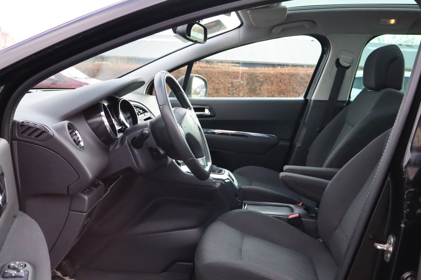 Billede af Peugeot 5008 1,6 HDi 114 Style 7prs