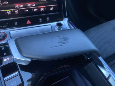 Audi e-tron S quattro