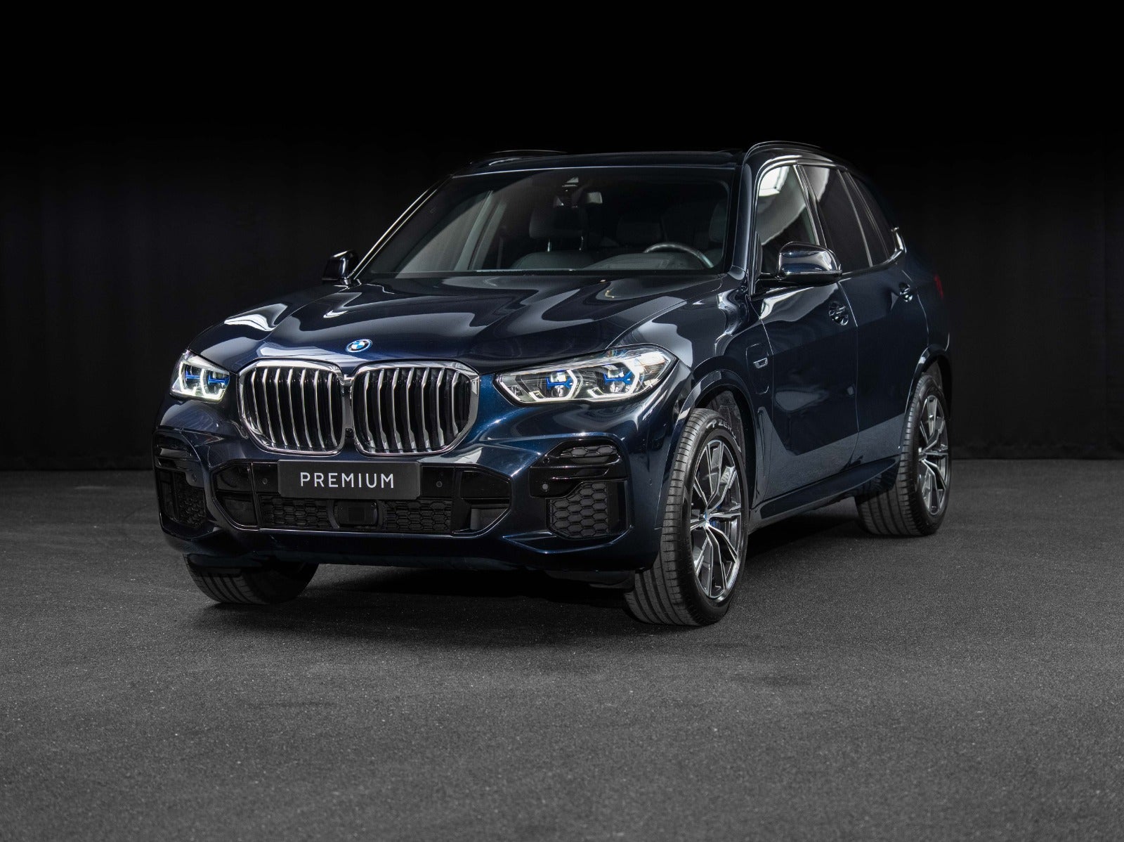 Gallery image 1 of 11