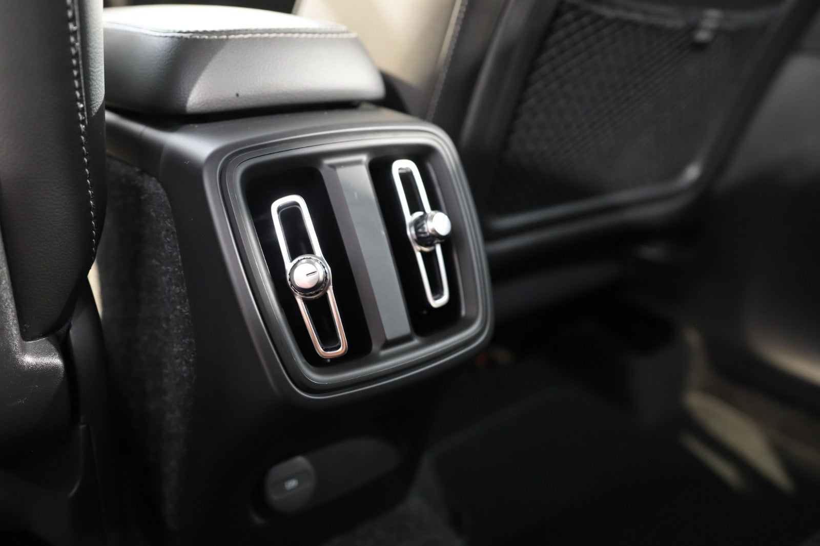 Billede af Volvo XC40 2,0 D3 150 Momentum aut.