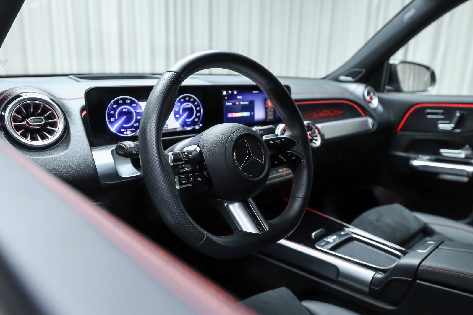 Mercedes-Benz EQB 250+