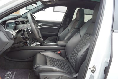 Audi e-tron S-line Sportback quattro