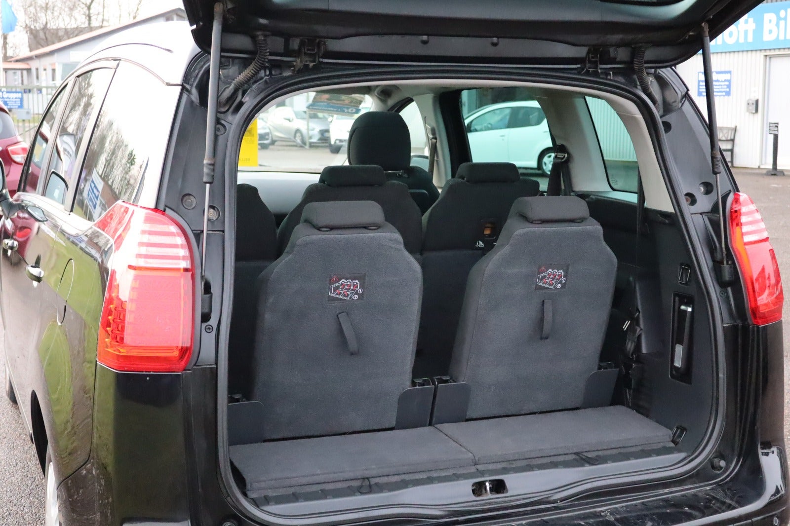 Billede af Peugeot 5008 1,6 HDi 114 Style 7prs