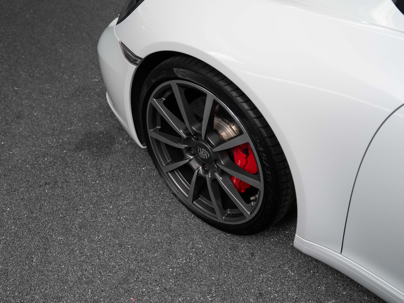 Gallery image 7 of 19