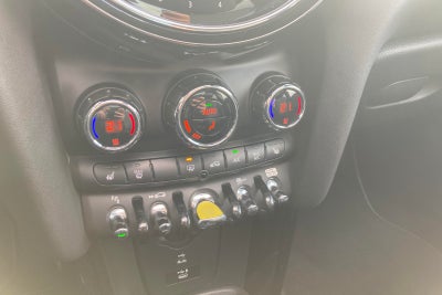 MINI Cooper SE Yours