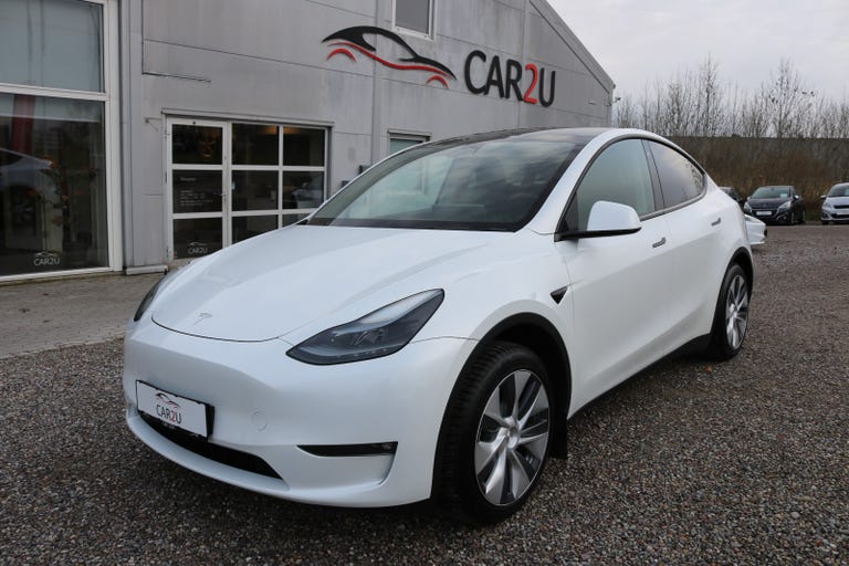 Tesla Model Y Long Range AWD