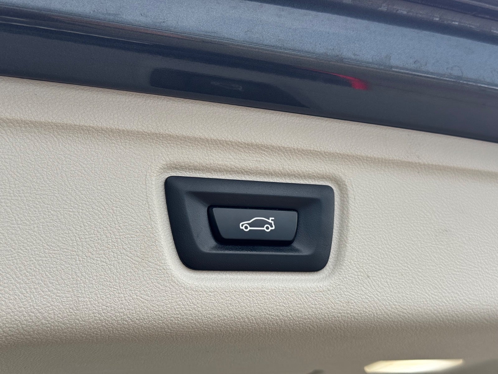 Billede af BMW 320d 2,0 Touring Connected aut.