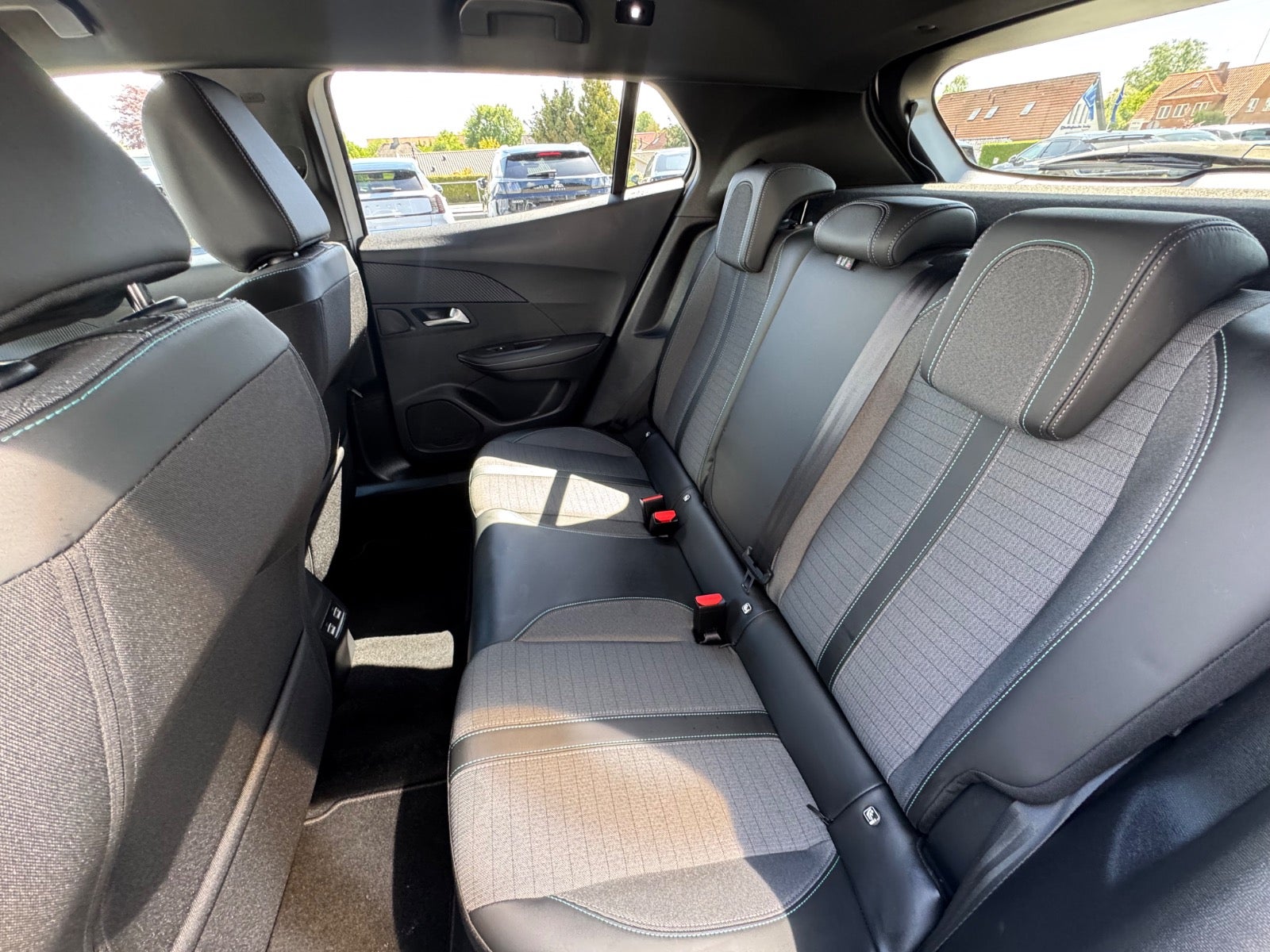 Billede af Peugeot 2008 1,2 PureTech 130 Allure Pack EAT8