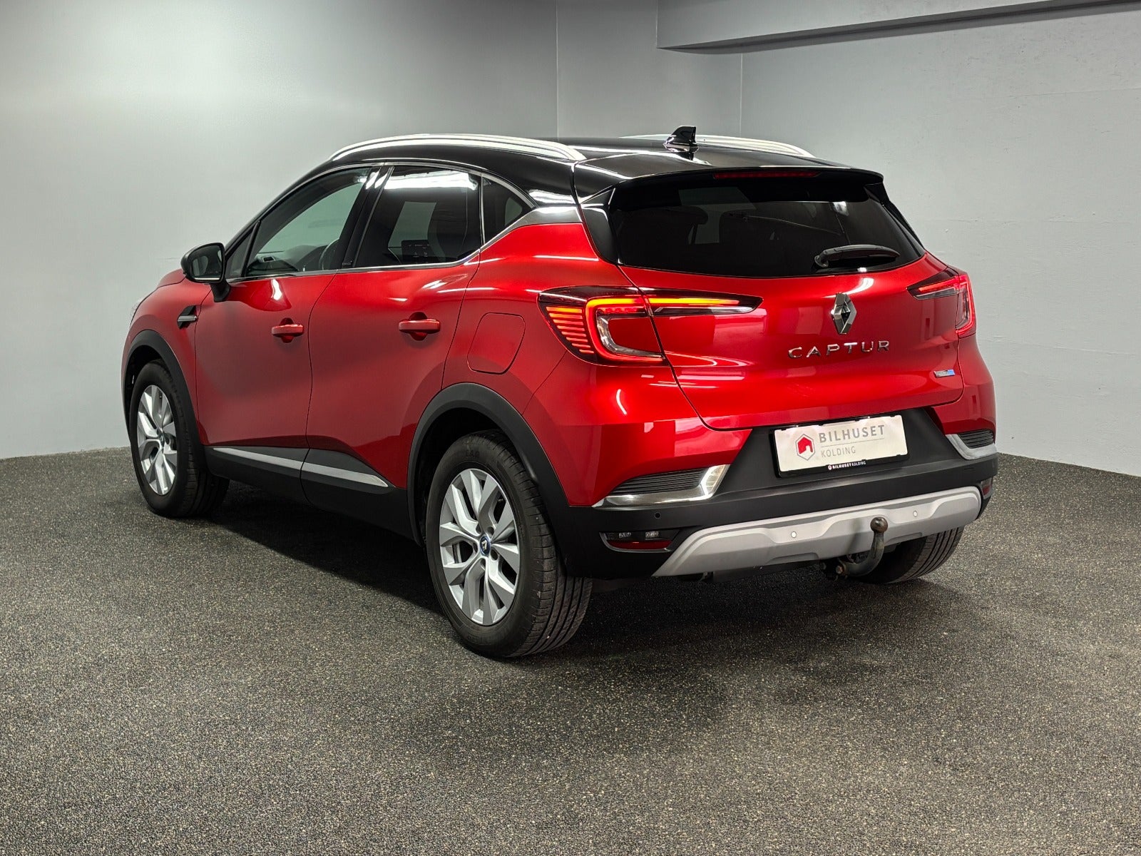 Billede af Renault Captur 1,6 E-Tech Intens