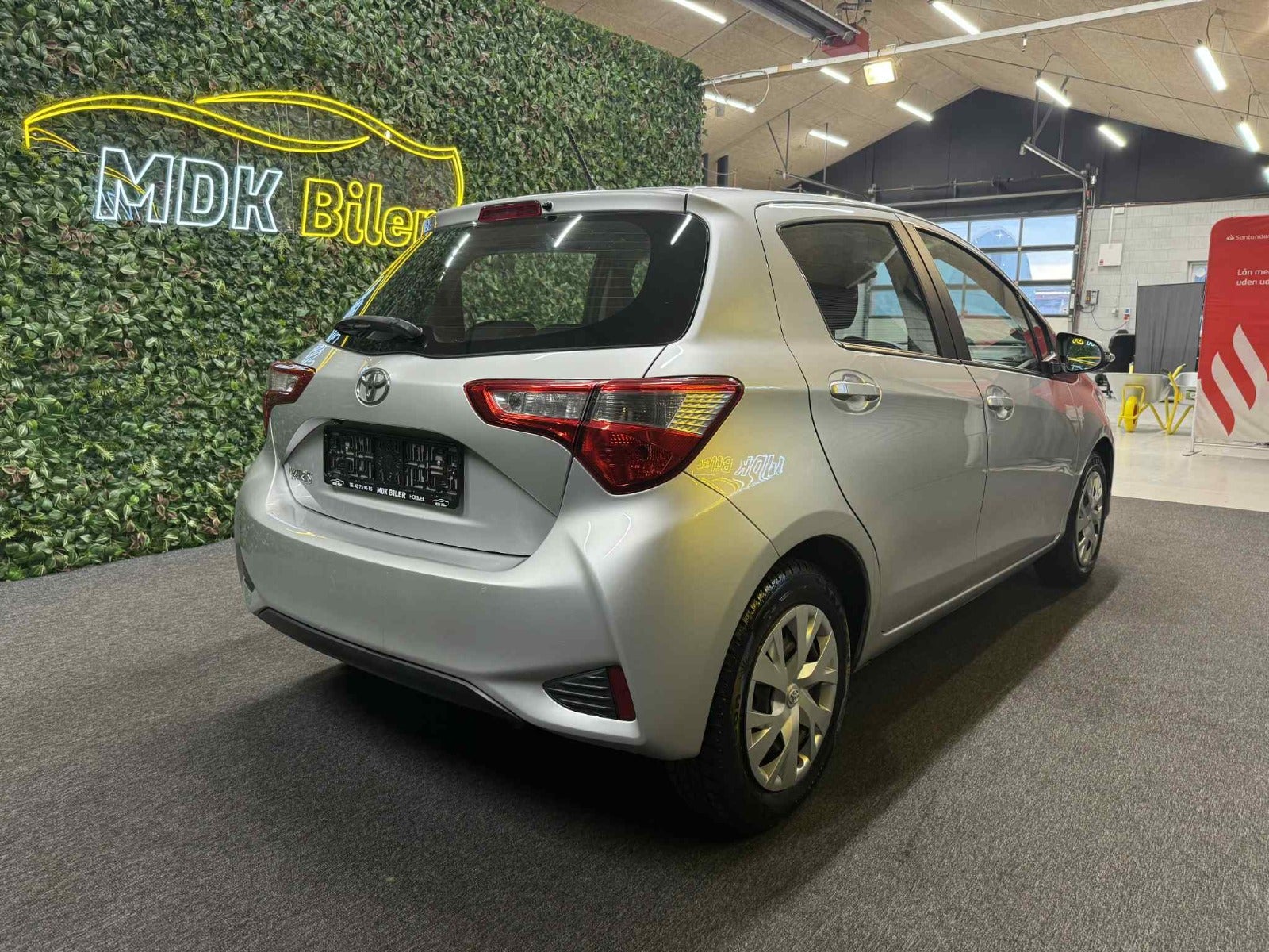 Billede af Toyota Yaris 1,0 VVT-i T1
