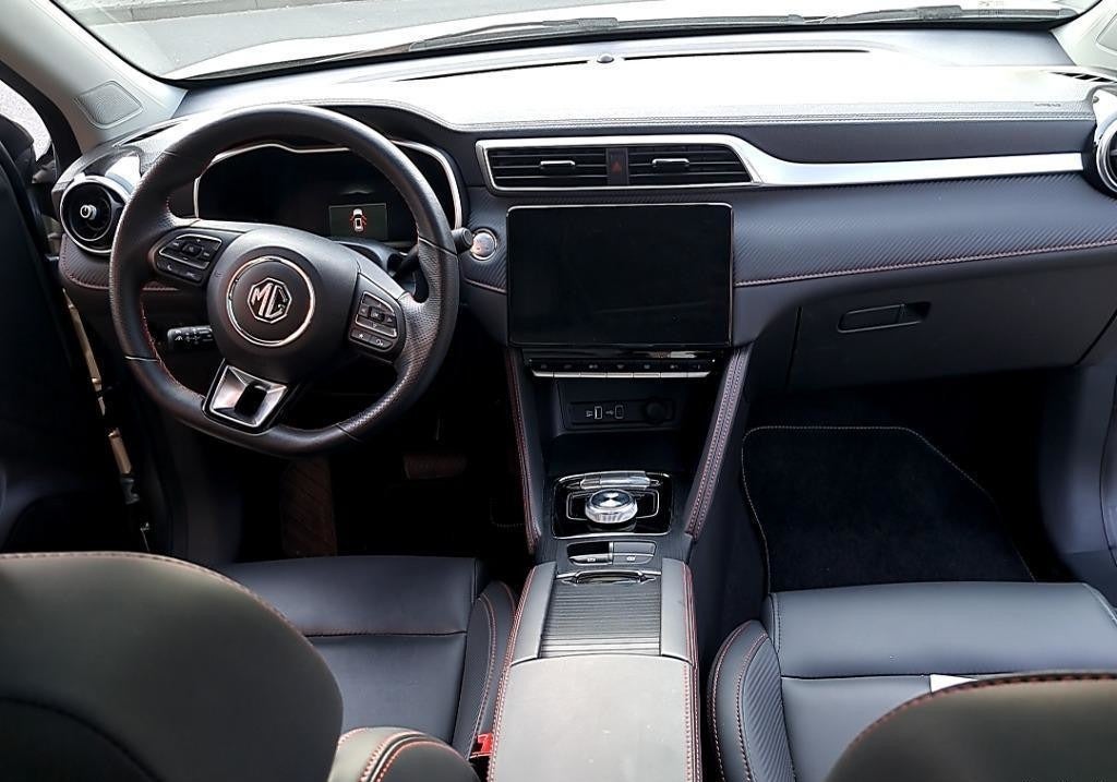 MG ZS Luxury