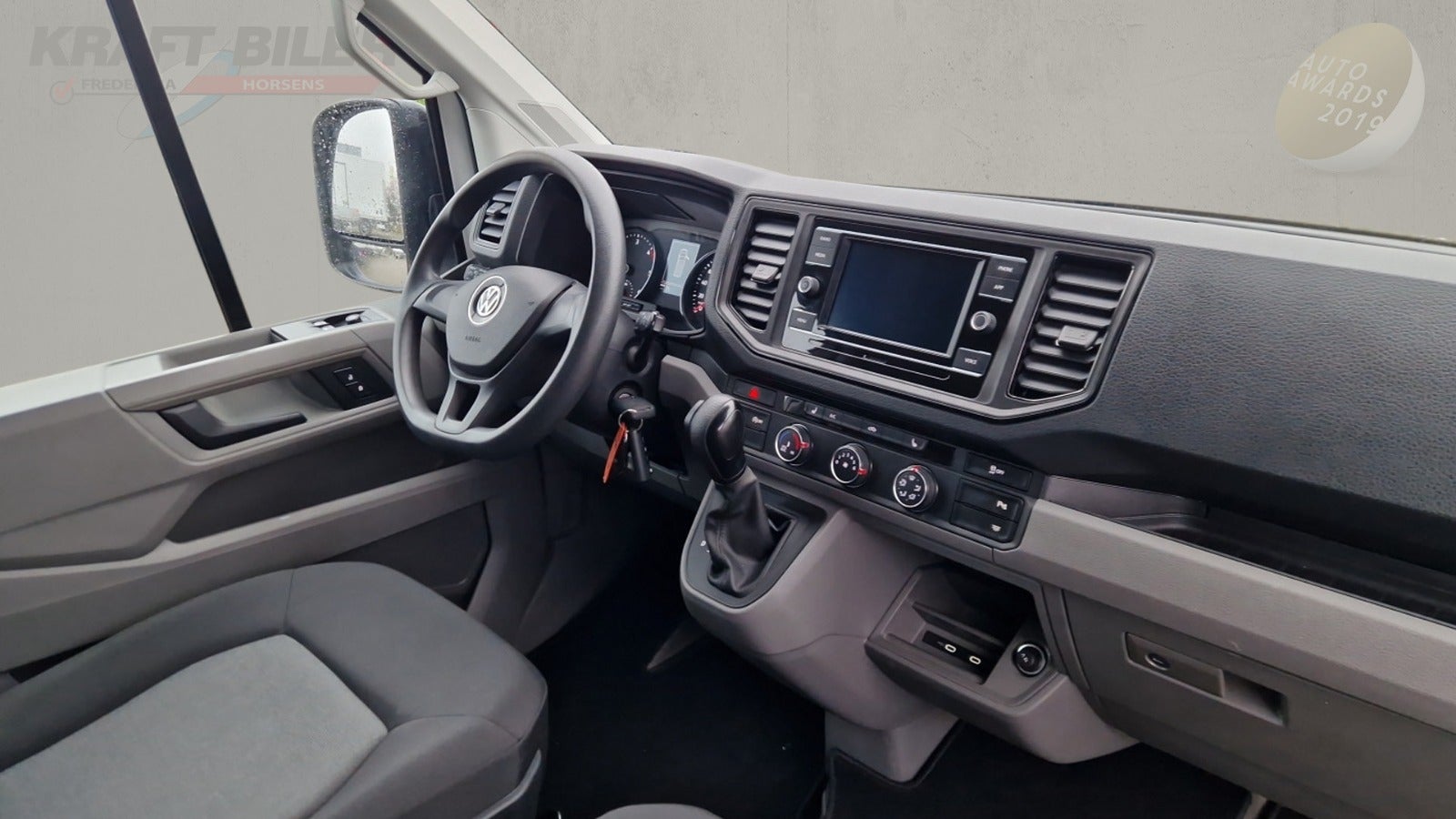 Billede af VW Crafter 35 2,0 TDi 177 Kassevogn L3H2 aut.