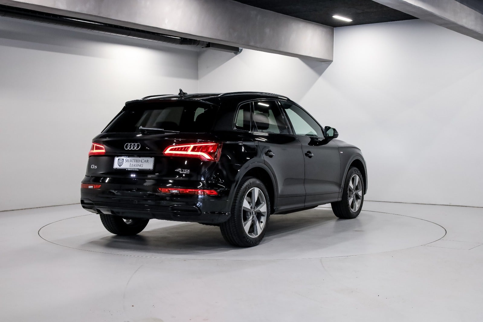 Audi Q5 40 TDi S-line quattro S-tr.