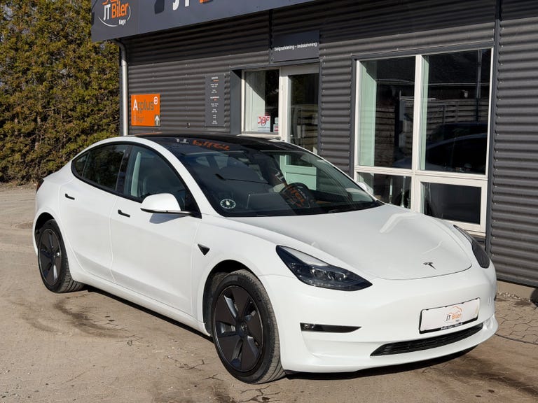 Tesla Model 3 Long Range RWD