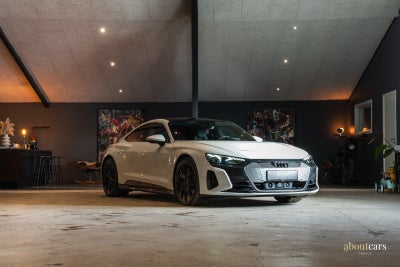 Audi e-tron GT  quattro 4d