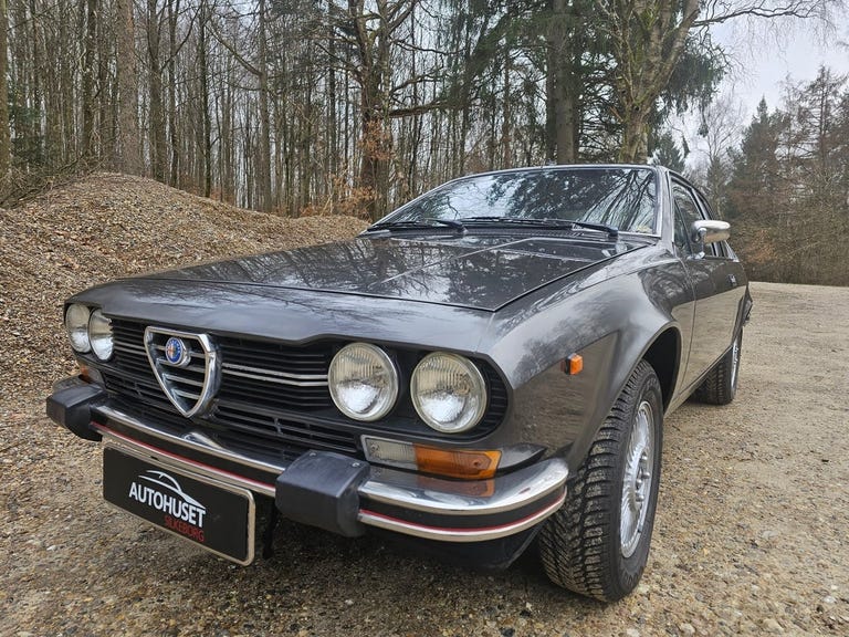 Alfa Romeo GTV 