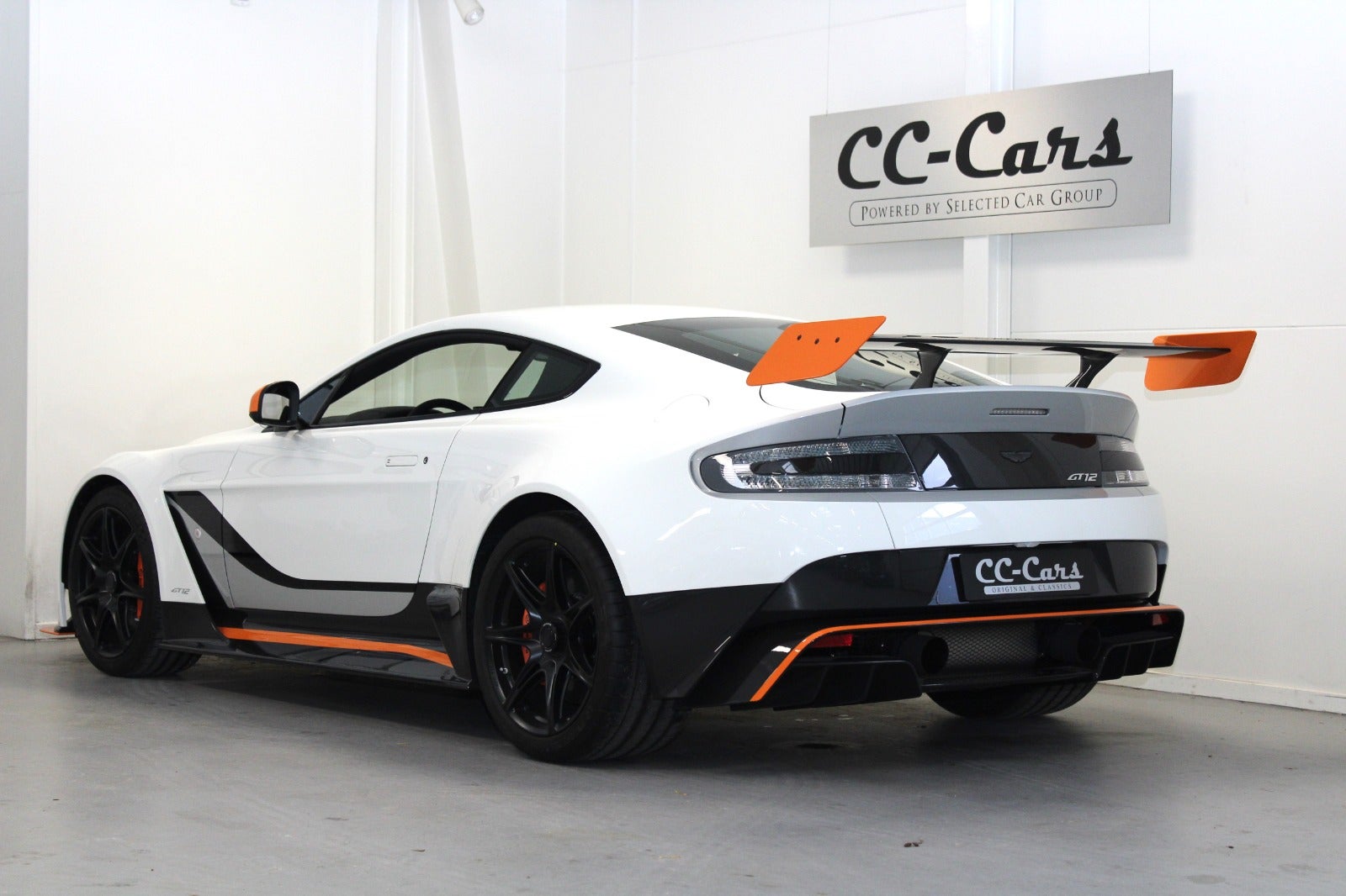 Aston Martin Vantage GT12 6,0 Coupé aut.