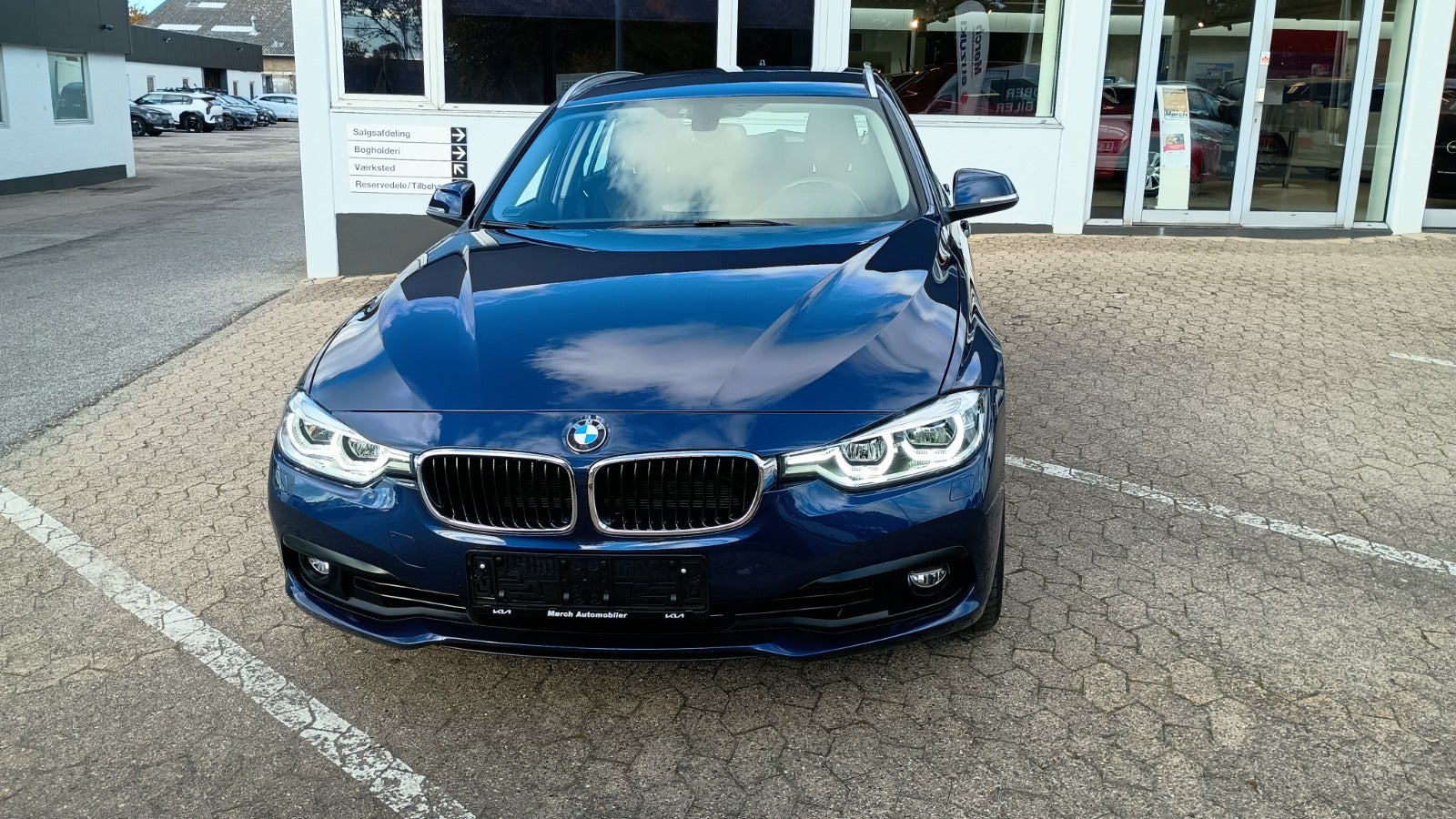Billede af BMW 320i 2,0 Touring Advantage aut.