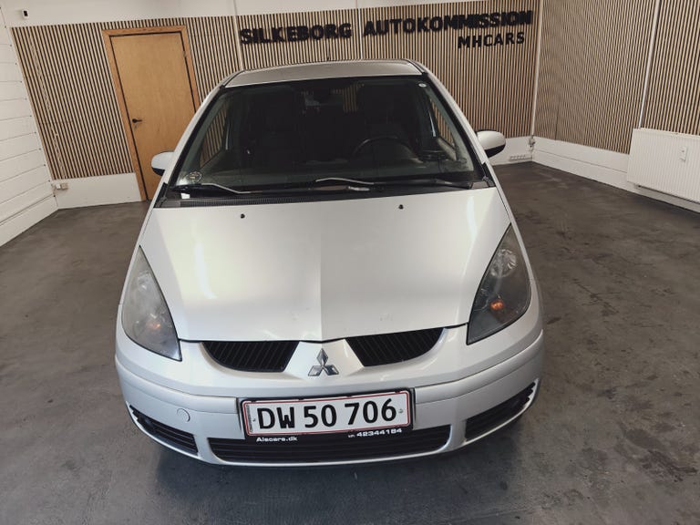 Mitsubishi Colt Invite