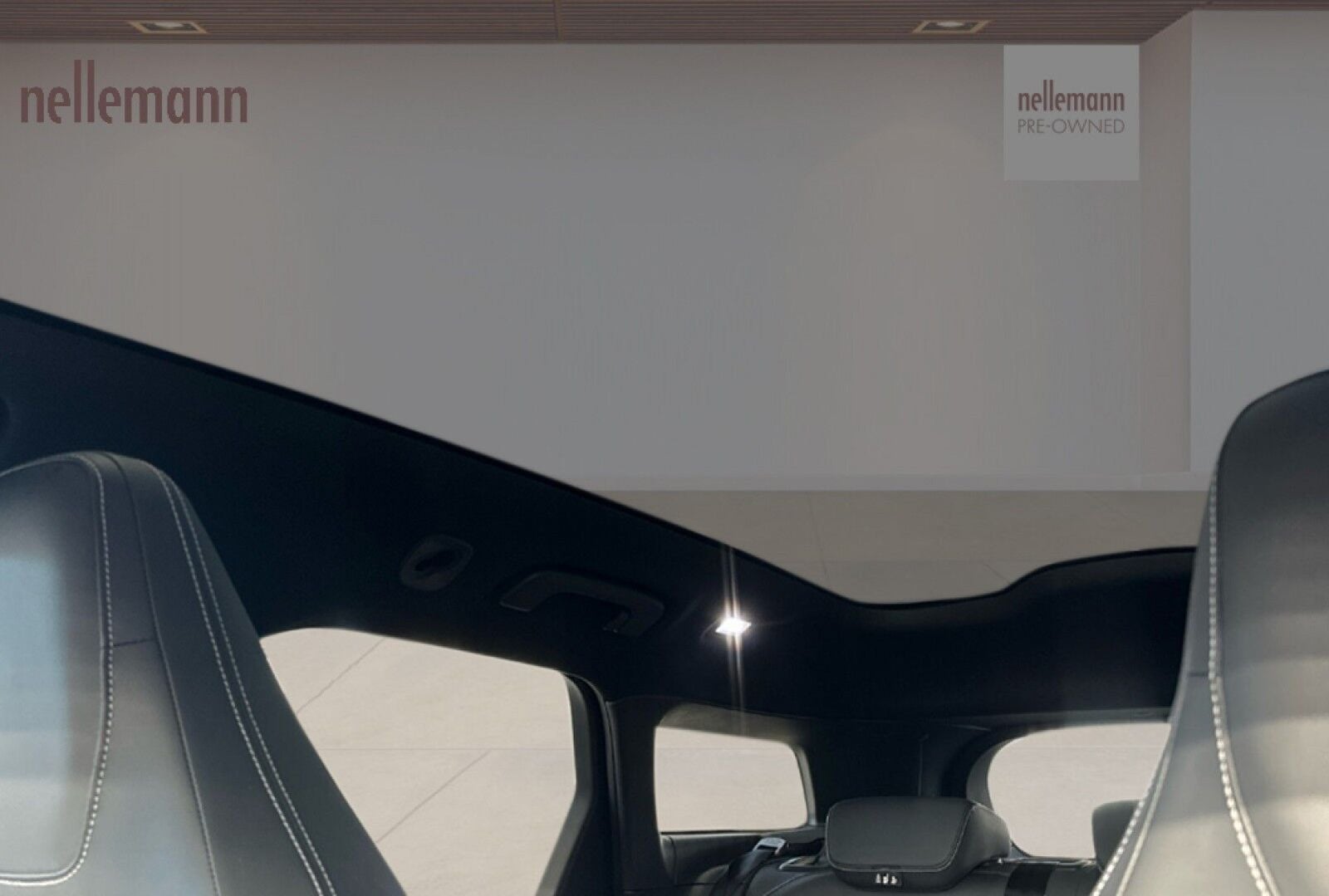 Ford Explorer Premium Extended Range