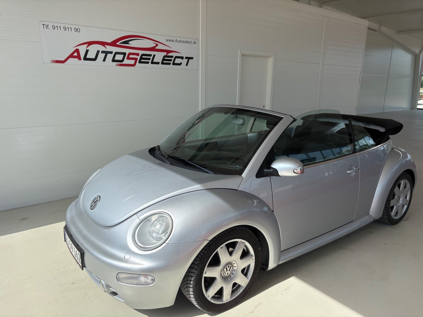 VW New Beetle