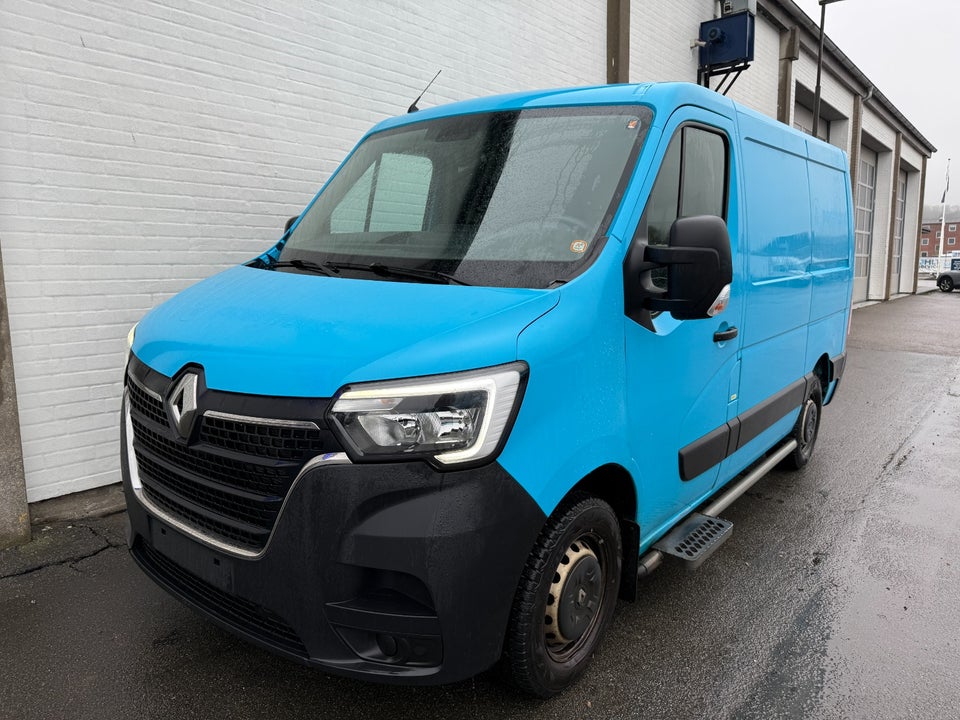 Renault Master IV T33
