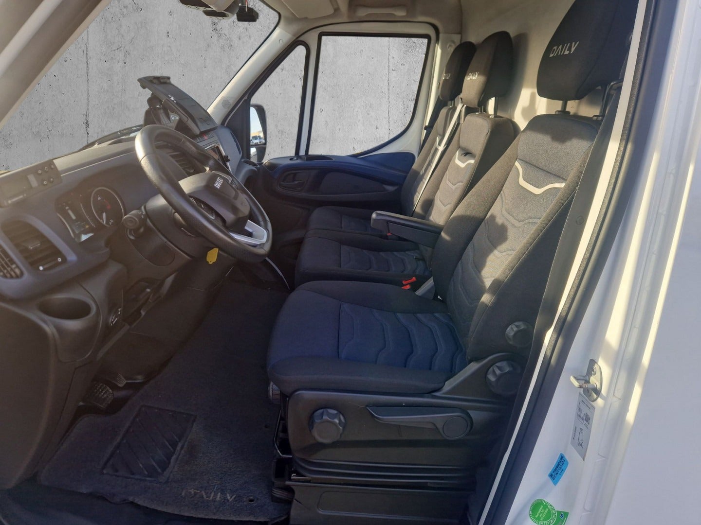 Billede af Iveco Daily 2,3 35S16 16m³ Kølevogn AG8