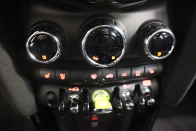 MINI Cooper SE Camden Edition