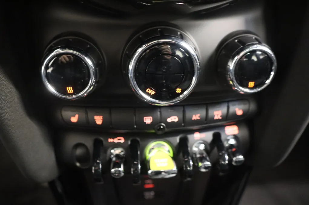 MINI Cooper SE Camden Edition