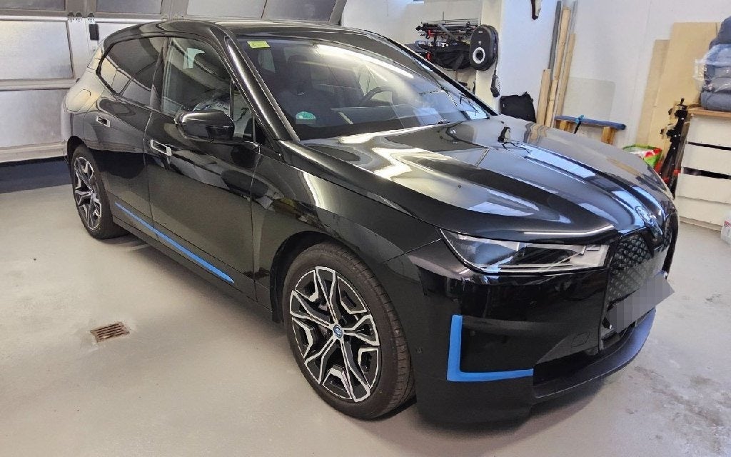 BMW iX xDrive40