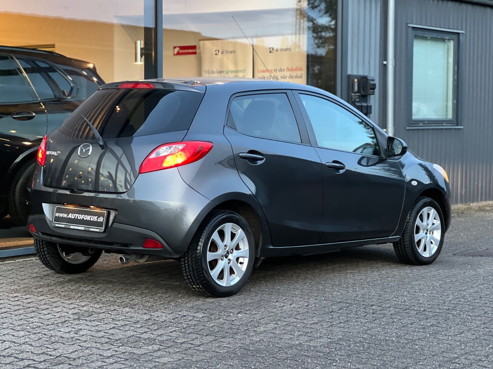 Mazda 2 2015