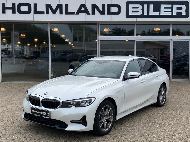 BMW 330e Sport Line aut.