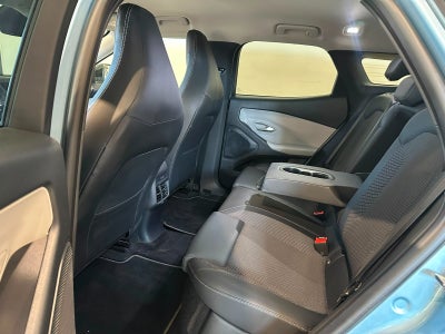 Ford Explorer Select Extended Range