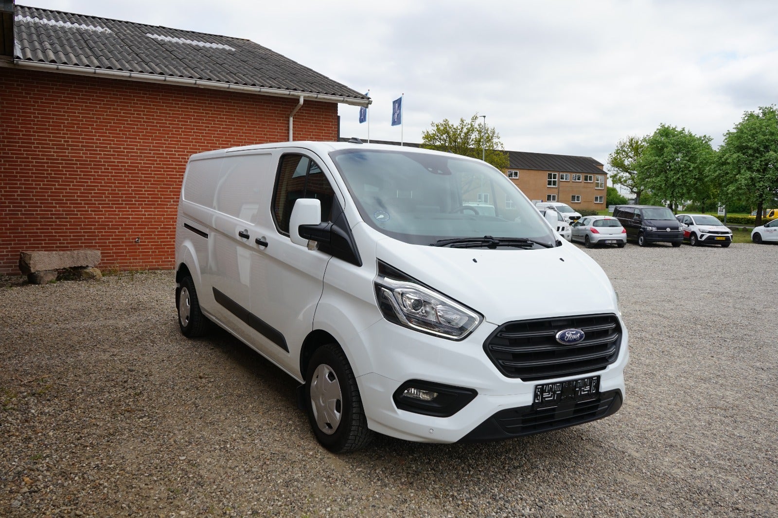 Billede af Ford Transit Custom 300L 2,0 TDCi 130 Trend