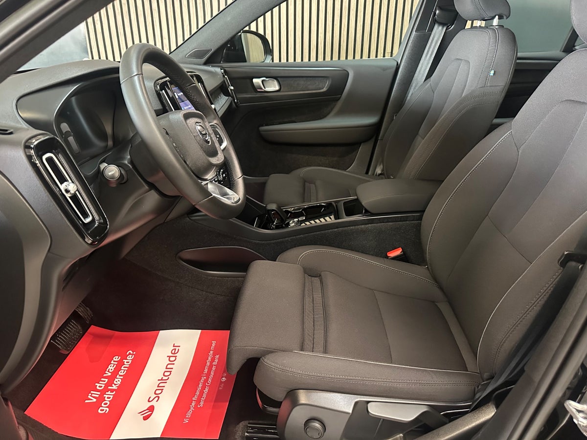 Volvo XC40 P6 ReCharge Core