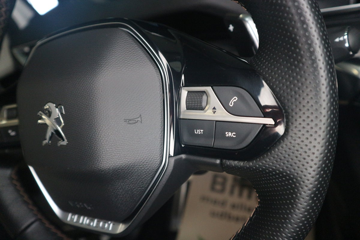 Peugeot 3008 Hybrid4 GT EAT8