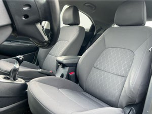 Kia Rio CVVT Attraction