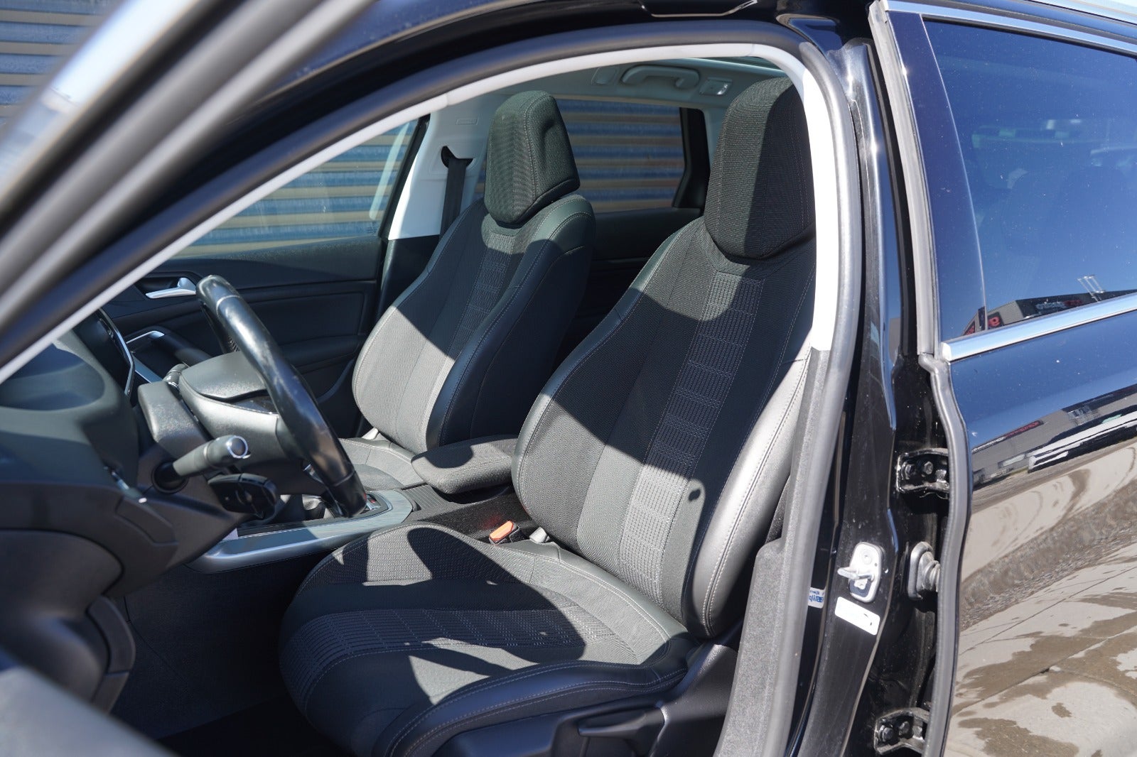 Billede af Peugeot 308 1,6 BlueHDi 120 Allure Sky SW