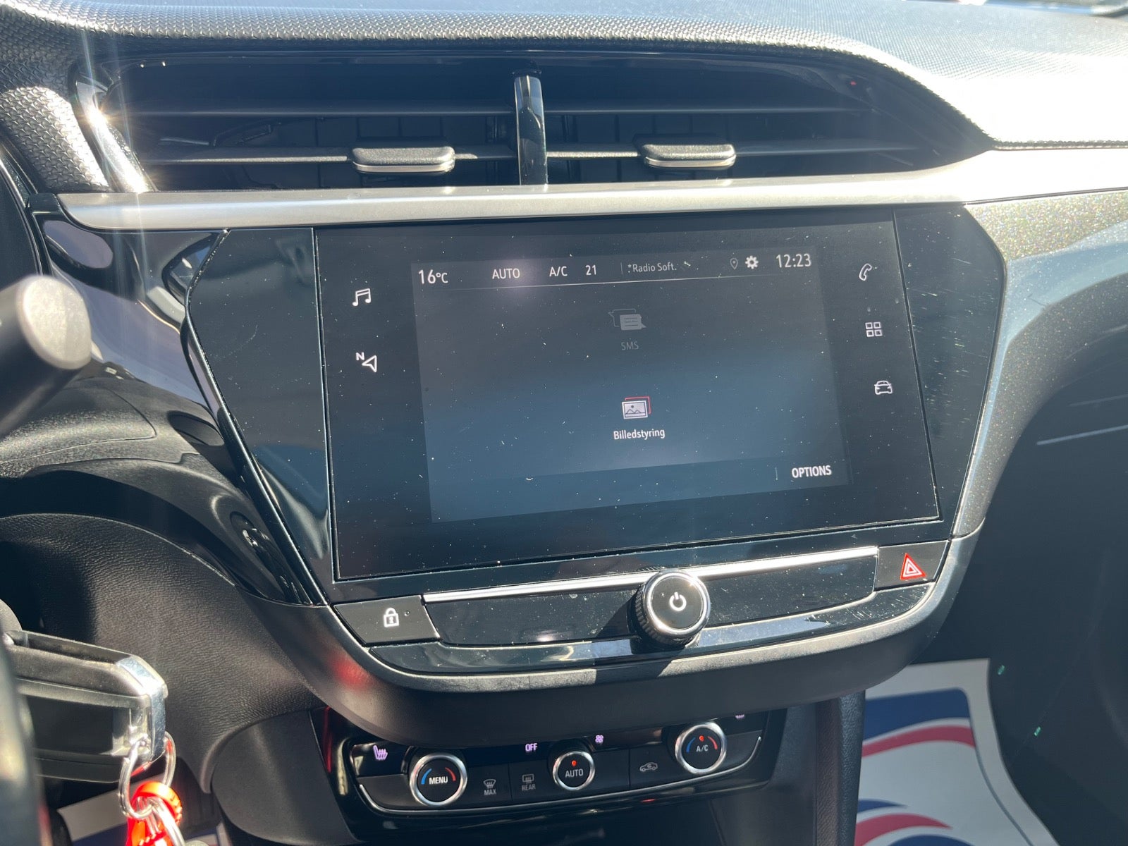 Billede af Opel Corsa 1,2 T 100 Sport aut.