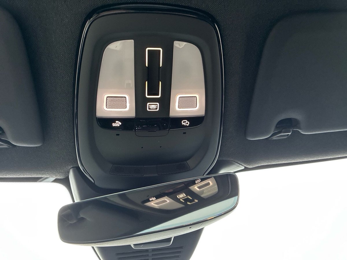 Volvo EX40 Extended Range Black Edition billede 18