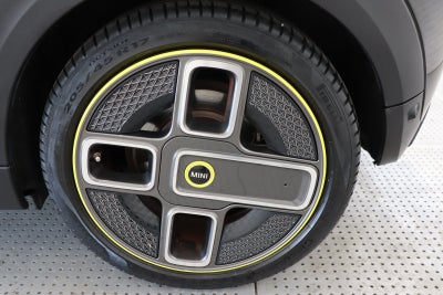 MINI Cooper SE Camden Edition