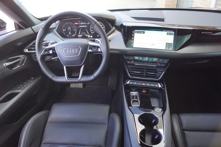 Audi e-tron GT quattro