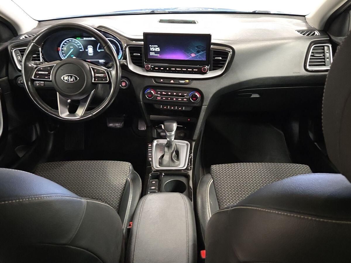 Kia Ceed PHEV Upgrade Intro SW DCT