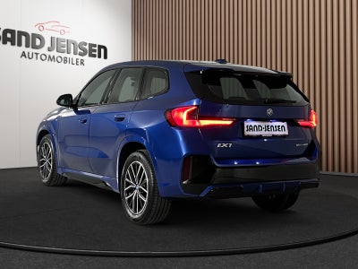 BMW iX1 eDrive20 M-Sport Van