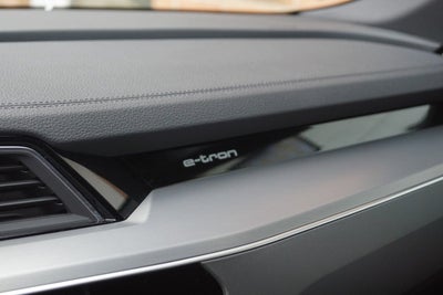 Audi e-tron S-line quattro