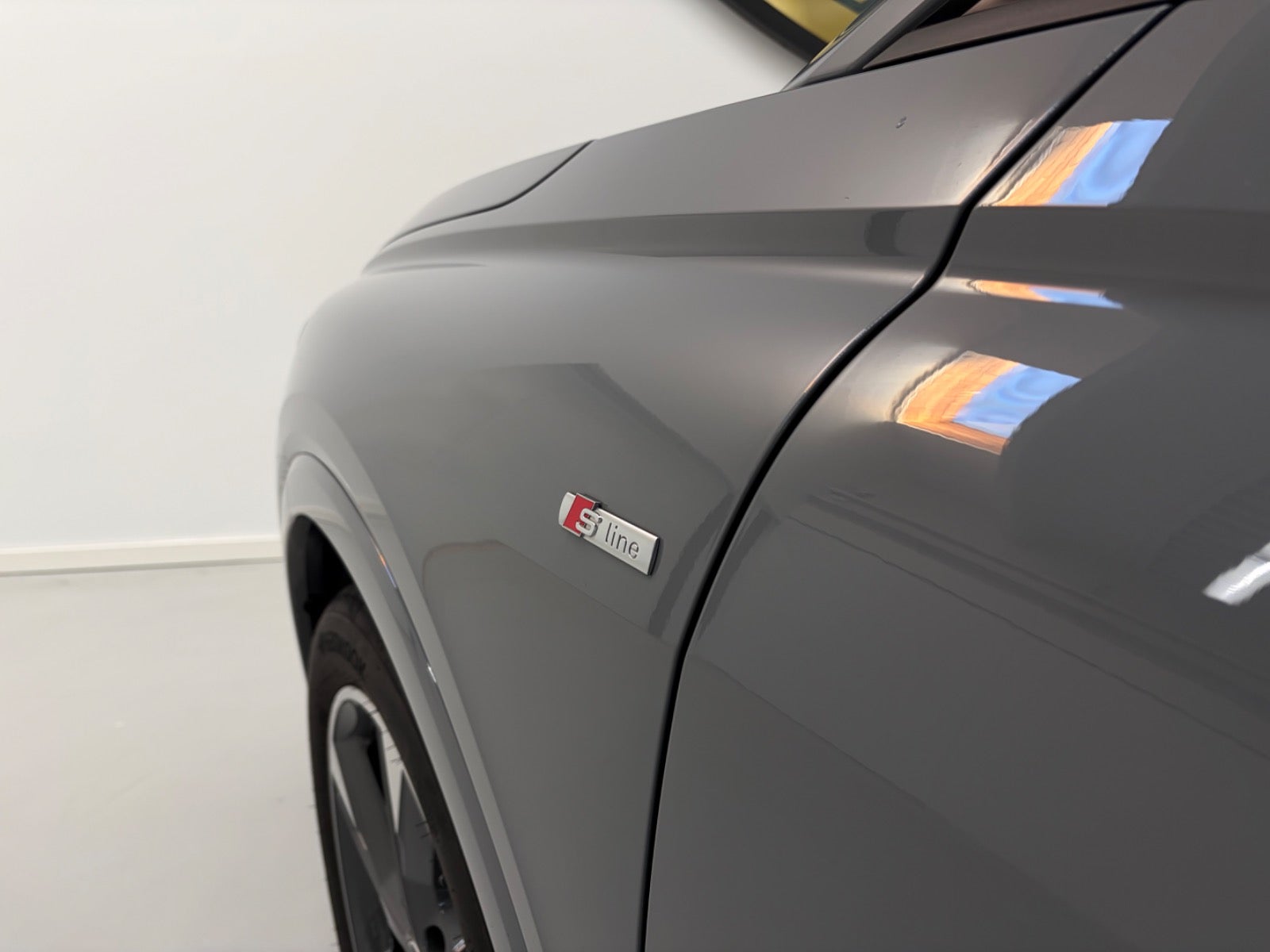 Billede af Audi Q4 e-tron 40 Attitude S-line Sportback